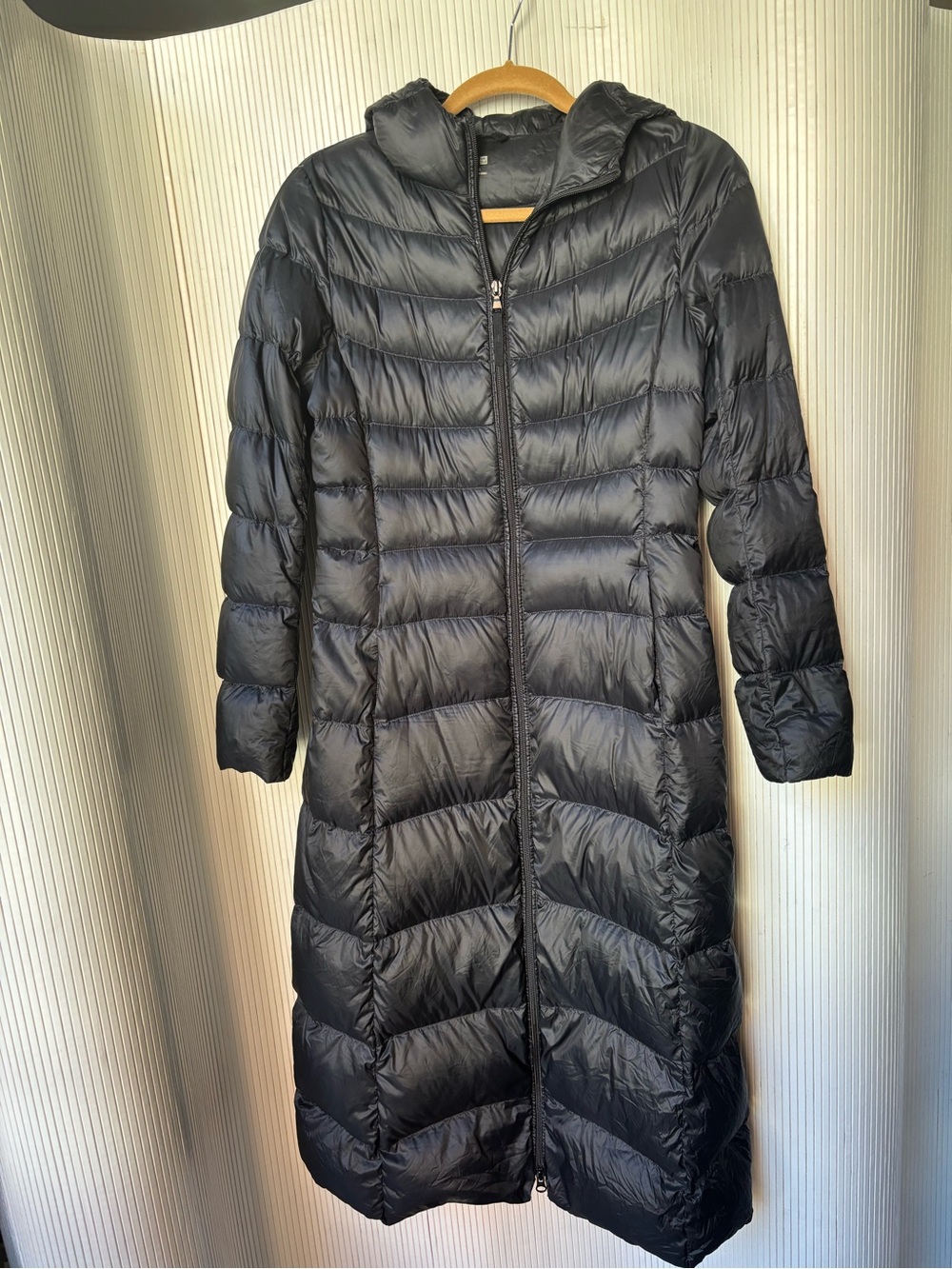 UNIQLO Black Long Lightweight Hooded Puffer Coat